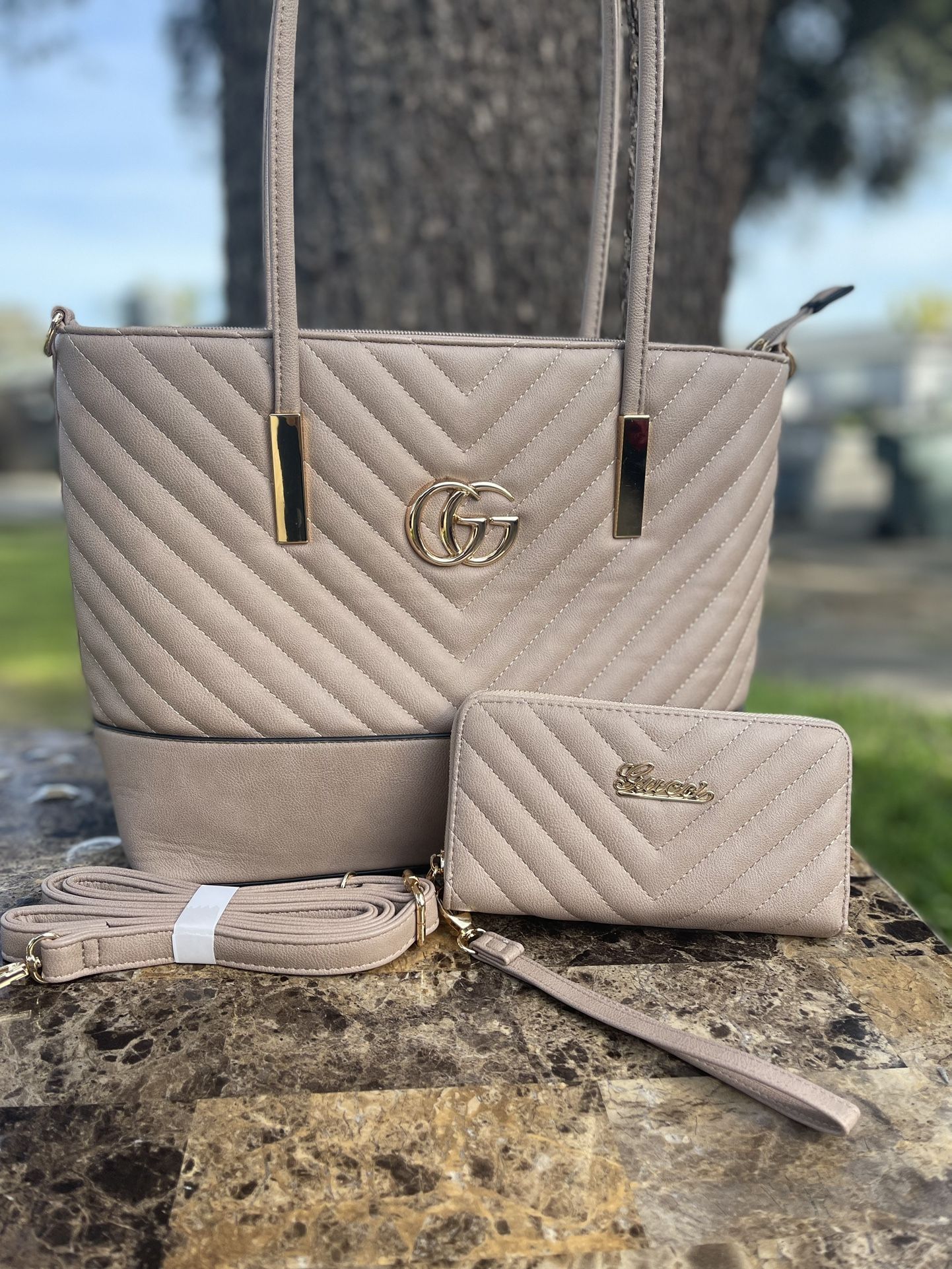 GG INSPIRED 2PC 🌸SEROUS BUYERS