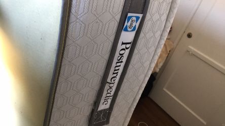 Seally posturepedic mattress