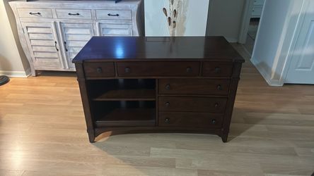 Tv cabinet