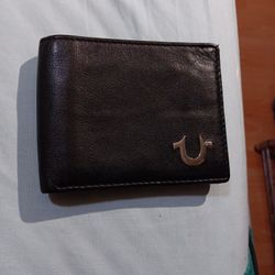 TRUE RELIGION LEATHER WALLET