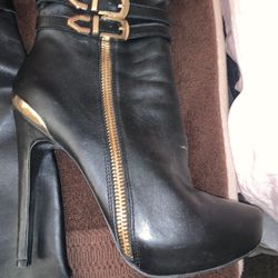 Women’s “Steve Madden/Keisha cole” Leather Boots  Size 9.5