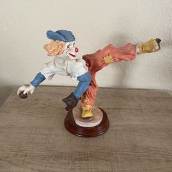 Clown Baseball Statue Collector