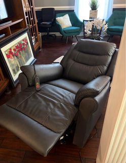 Brand new leather recliner