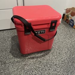 Yeti Roadie 24 - Bimini Pink