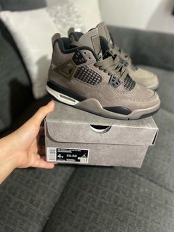 Jordan 4 cave stone