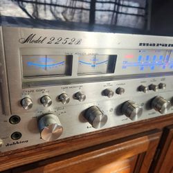Complete Refurbished VINTAGE MARANTZ 2252B  excellent Condition 