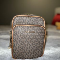 New Womens  Crossbody  Michael Kors 
