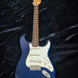 Squier vintage Korean made 1997 classic Stratocaster electric guitar squire strat