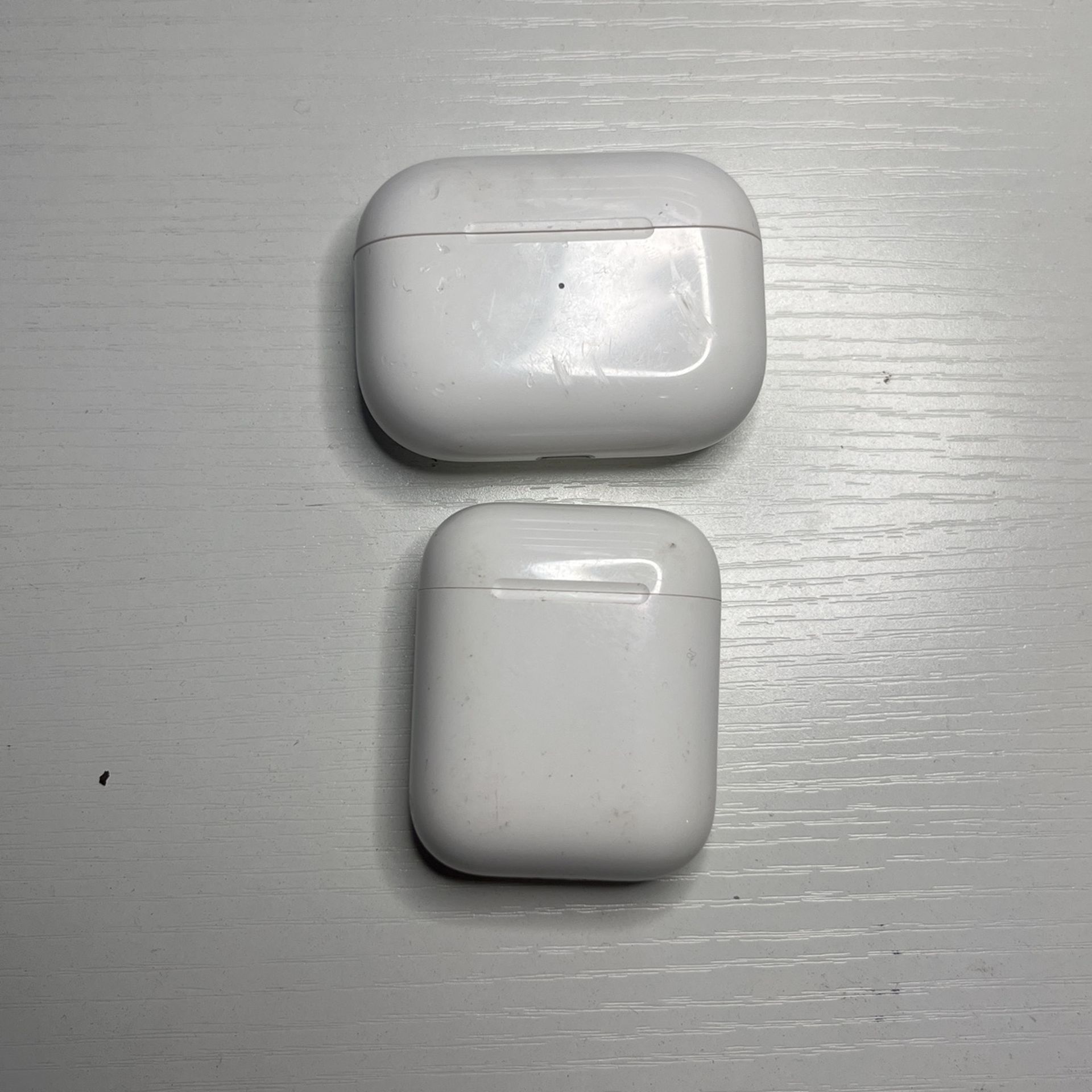 AirPods And Air Pods Pro