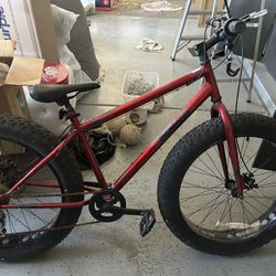 Mongoose Hitch All-Terrain Fat Tire Bike (26-inch) 