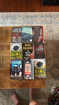 Women’s mystery book lot