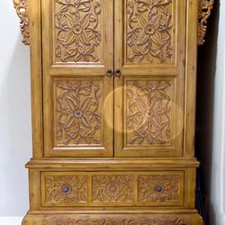 Marge carson armoire deals