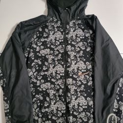 Nike Therma City Exploration Floral Full Zip Windbreaker

