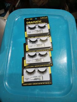 Dramatic light weight lashes