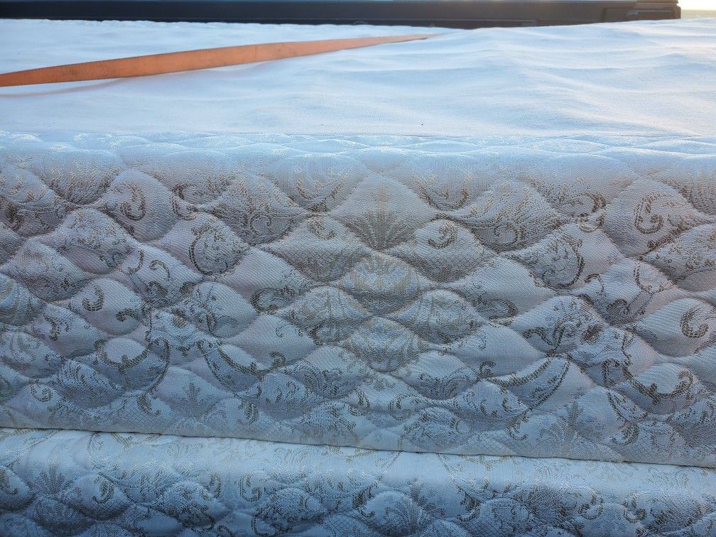 Queen Size Box Spring Can Deliver