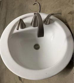 Restroom sink