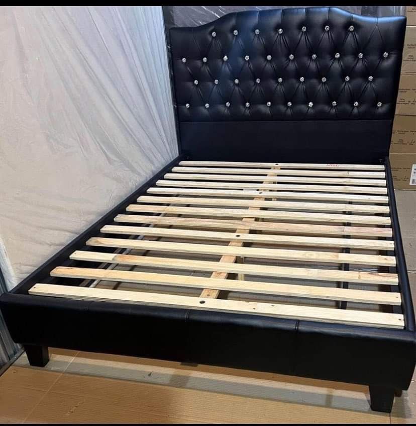 Queen Bed With Nice 10” Orthopedic Supreme Mattress Included 📍