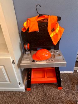 Beck&Decker toy Tool Bench