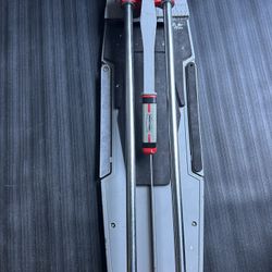 Heavy Duty Tile Cutter In Good Condition