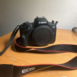 Canon EOS R50 RF-S18-45mm F4.5-6.3 IS STM & RF-S55-210mm F5-7.1 IS STM Lens Kit (and 3 Batteries + chargers  Included!!)