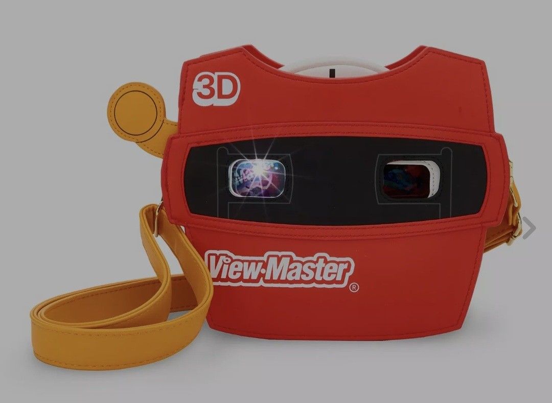 View  Master  Crossbody Purse. 