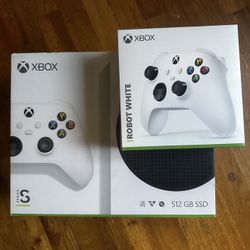 Xbox Series S With Control
