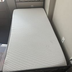 Bed And Mattress 