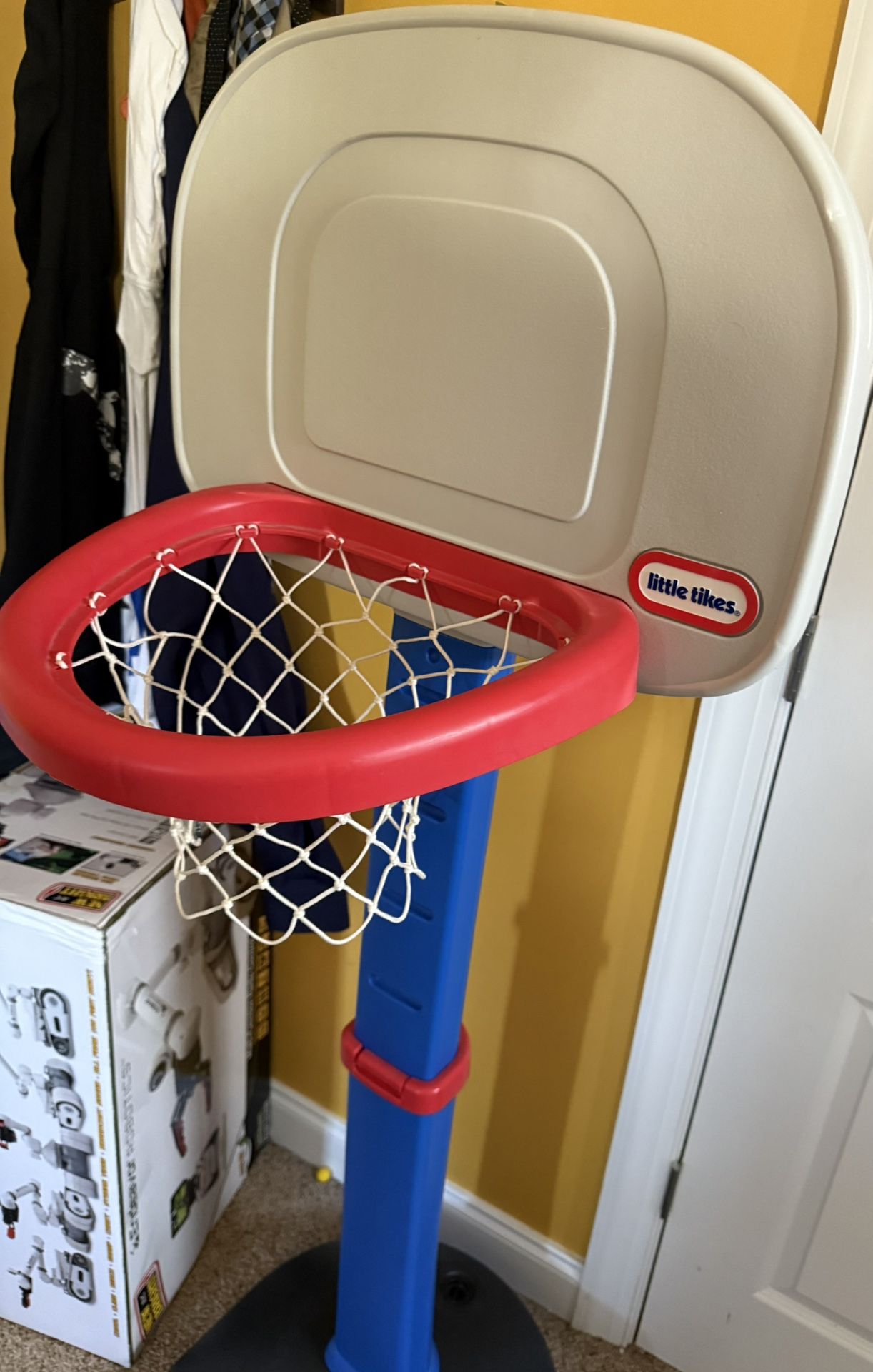 Little Tikes Toddler Indoor basketball Hoop