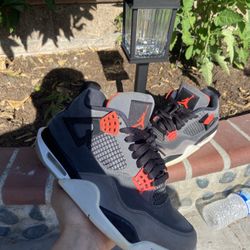 Jordan 4