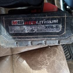 M18 Red Lithium Milwaukee Battary