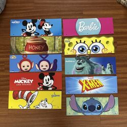 Spirit Halloween End Cap Display Signs