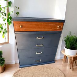 Bassett Furniture Vintage Blue Dresser 