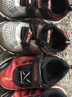 Toddler Boys Shoes Size 8 ( Lightup)