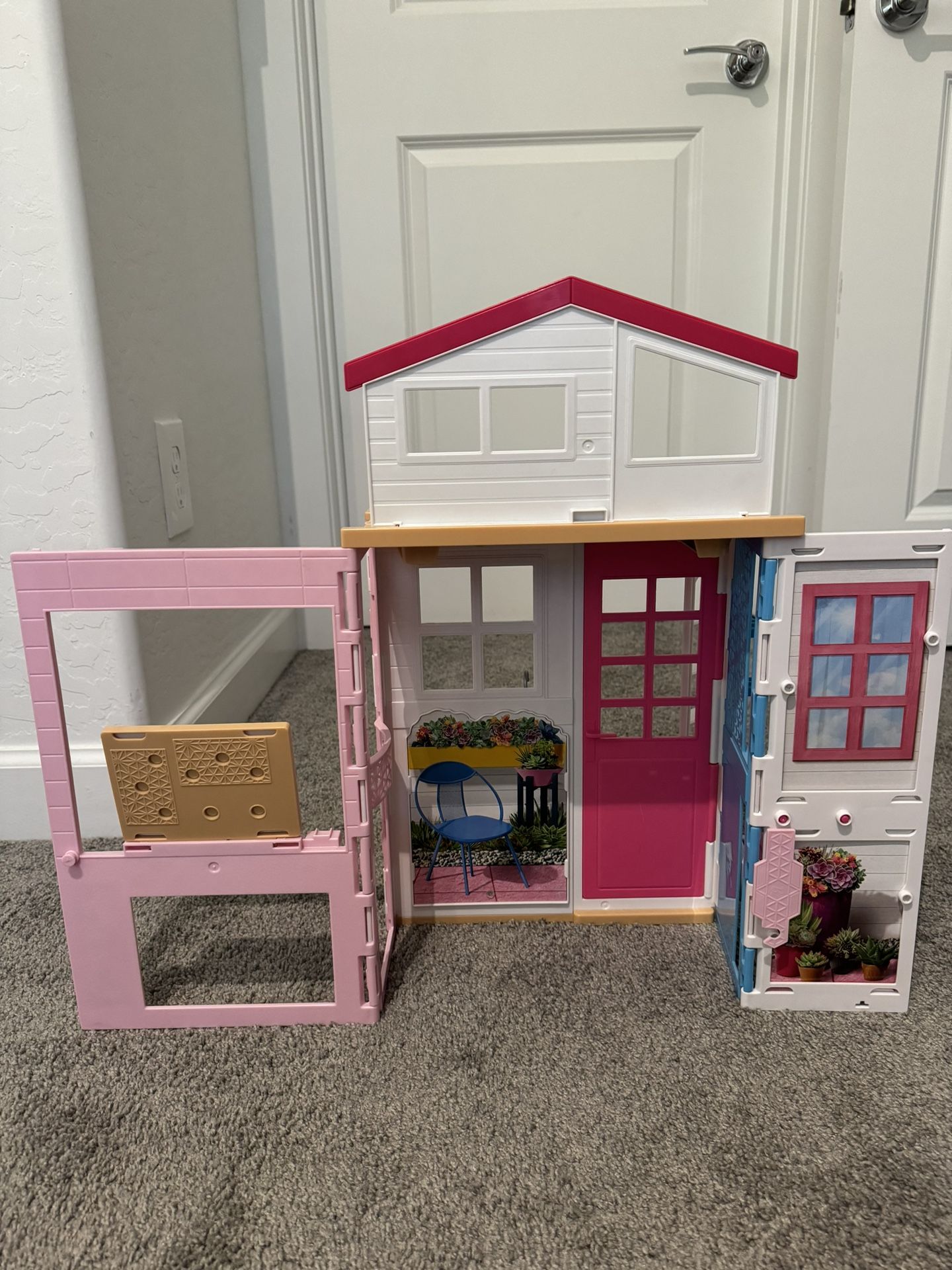 Barbie Play House