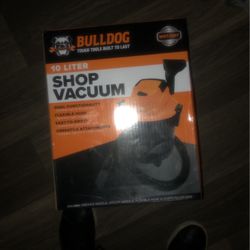 New  Bulldog. 10 Litter Shop Vacuum 