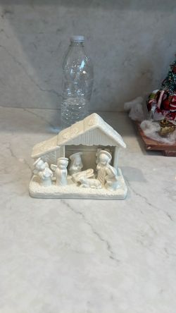 Holly Babes porcelain Nativity Set attached children angel decor Christmas