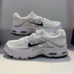NIKE AIR MAX MOTO 2K “WHITE METALLIC SILVER”