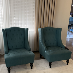 Accent chairs