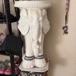 Large decorative white elephant pedestal/plant stand 