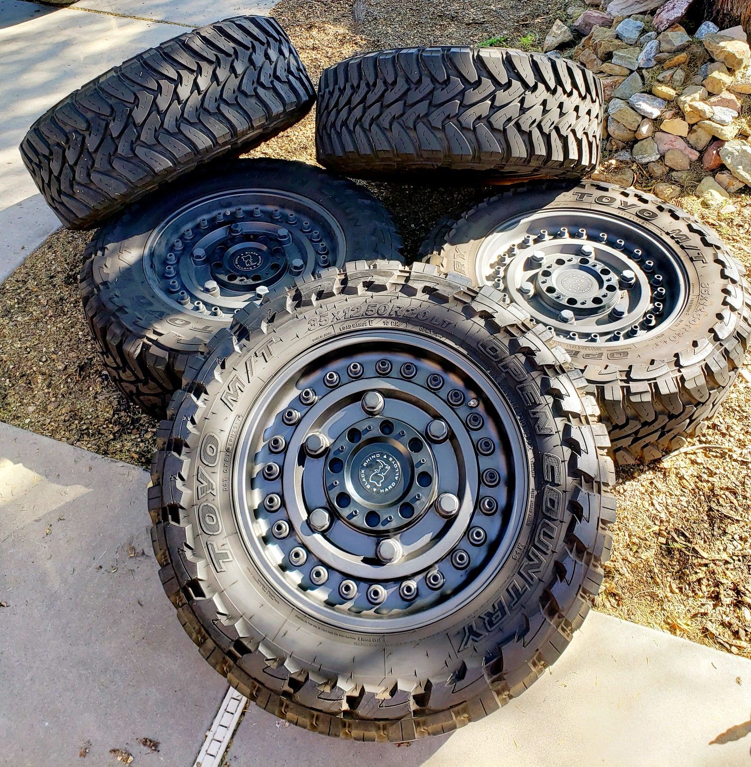 Jeep Wrangler 20" Wheels 35" Tires set of 5