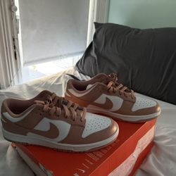 Nike Dunk Size 10 in women 8/2 Men