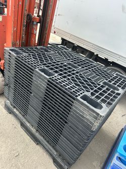 Plastic pallet light weight 48x40