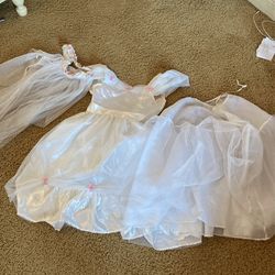 Beautiful princess wedding dress For a little girls