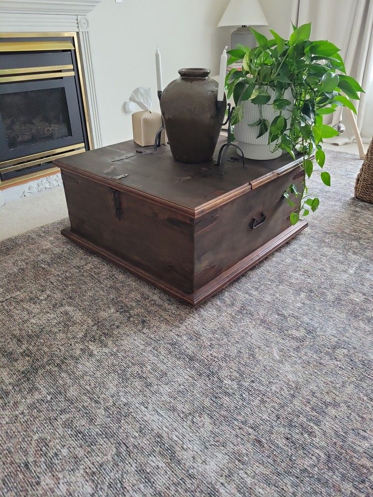 Storage COFFEE table