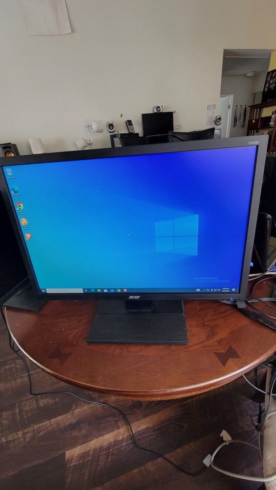 Monitor- Acer 22" Wide LED, Model V226WL. DVI, VGA, DVI To hDMI