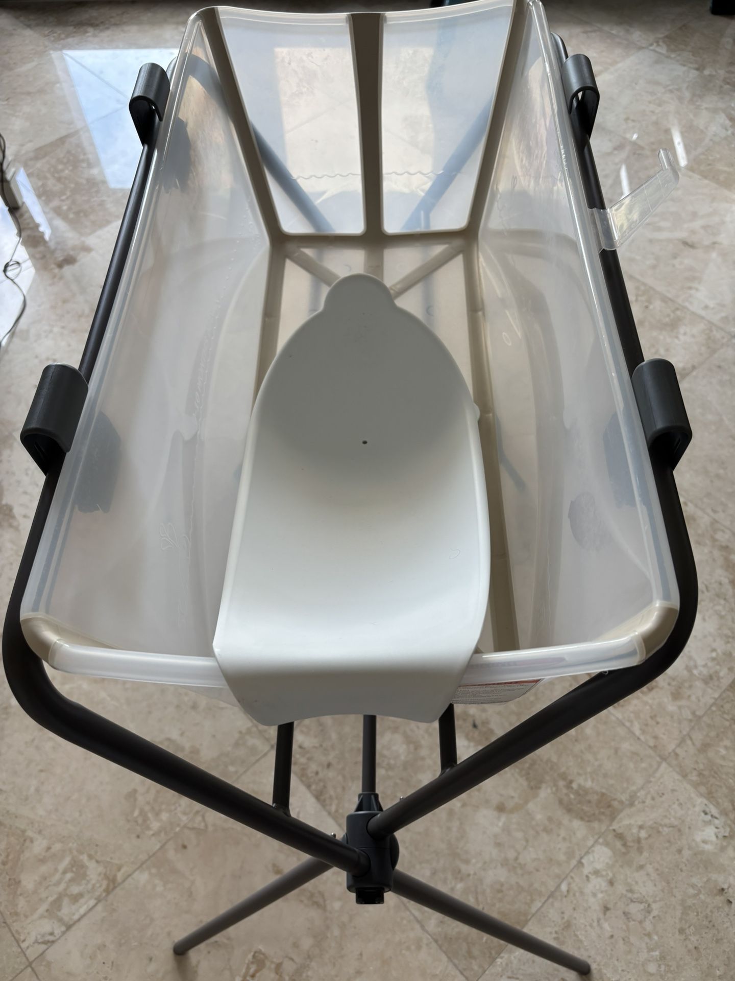Stokke Bath + Stokke stand 