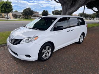 2012 Toyota Sienna
