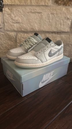 Air Jordan 1 retro low og cny, size 11