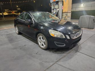2012 VOLVO S60