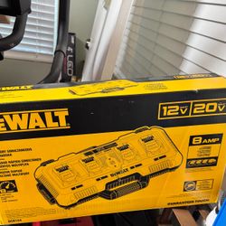 DEWALT 12V/20V/60V MAX 4-Port Lithium-lon Battery Charger